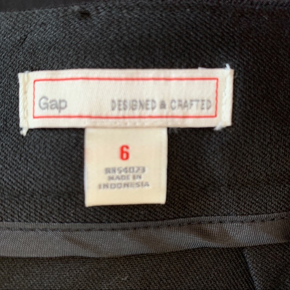 GAP Casual Pencil Skirt | Black - Picture 2 of 2